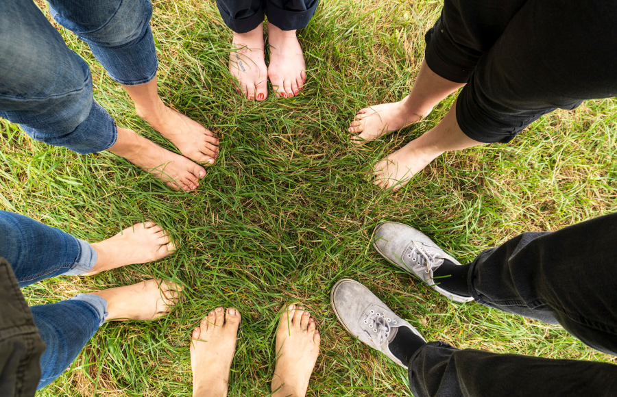 Barefoot Hiking in the East of Berlin